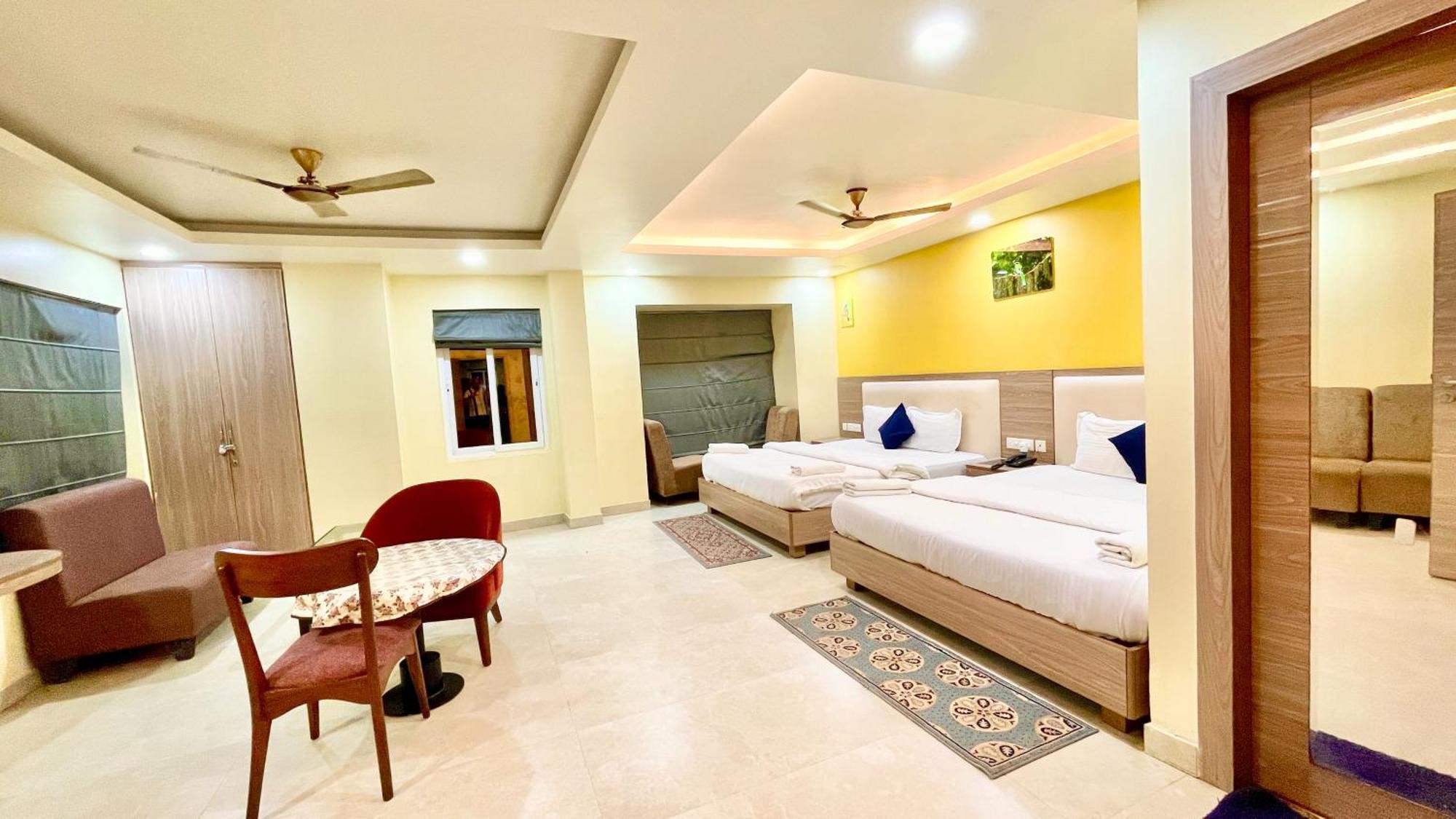 Near Sea R-b-i ! Puri, Fully Air Conditioned With Lift And Wifi And Parking ,upi Payment Accepted ,newly Constructded ,prime Location In Hotel Puri