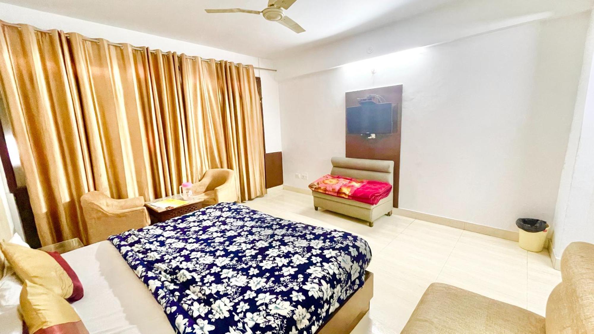 Near Sea R-b-i ! Puri, Fully Air Conditioned With Lift And Wifi And Parking ,upi Payment Accepted ,newly Constructded ,prime Location In Puri